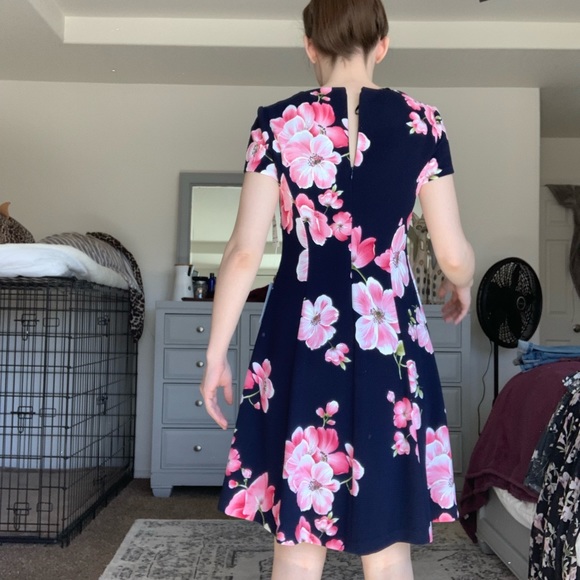 Eliza J dress. NWT. Size 4. - Picture 3 of 5